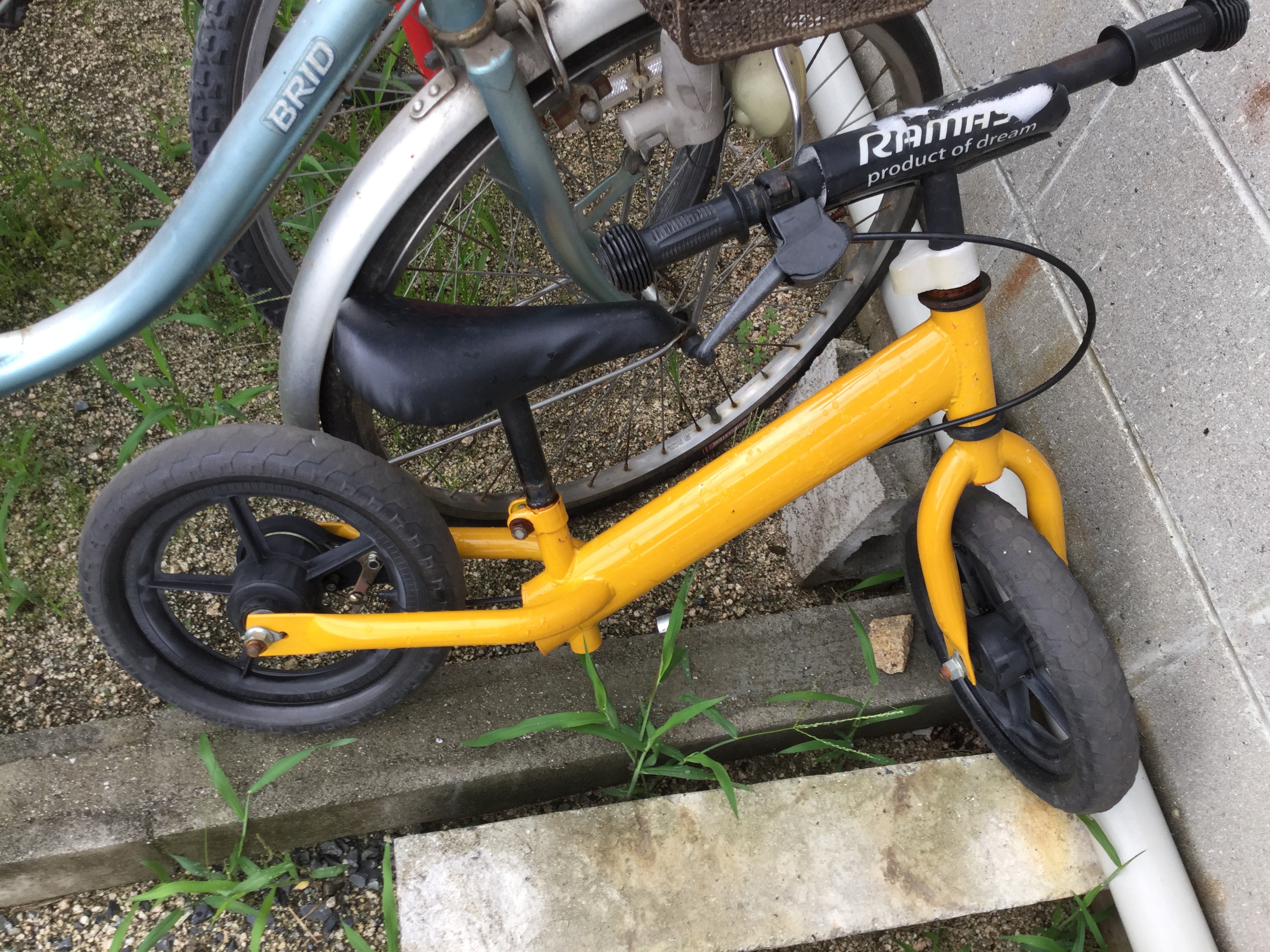 姫路市八家付近で回収した子供用自転車です。