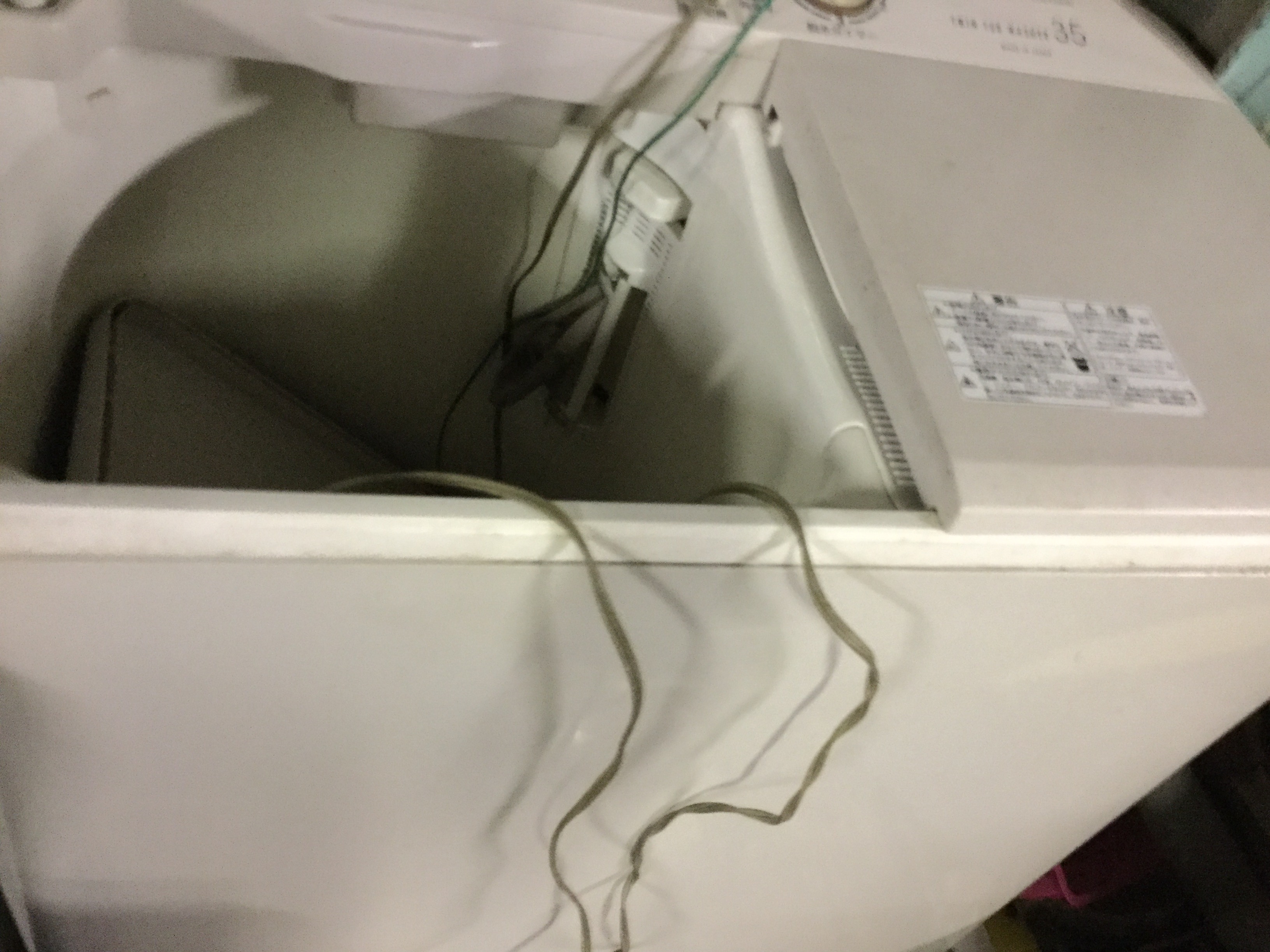 赤穂市黒崎町付近で回収した洗濯機です。