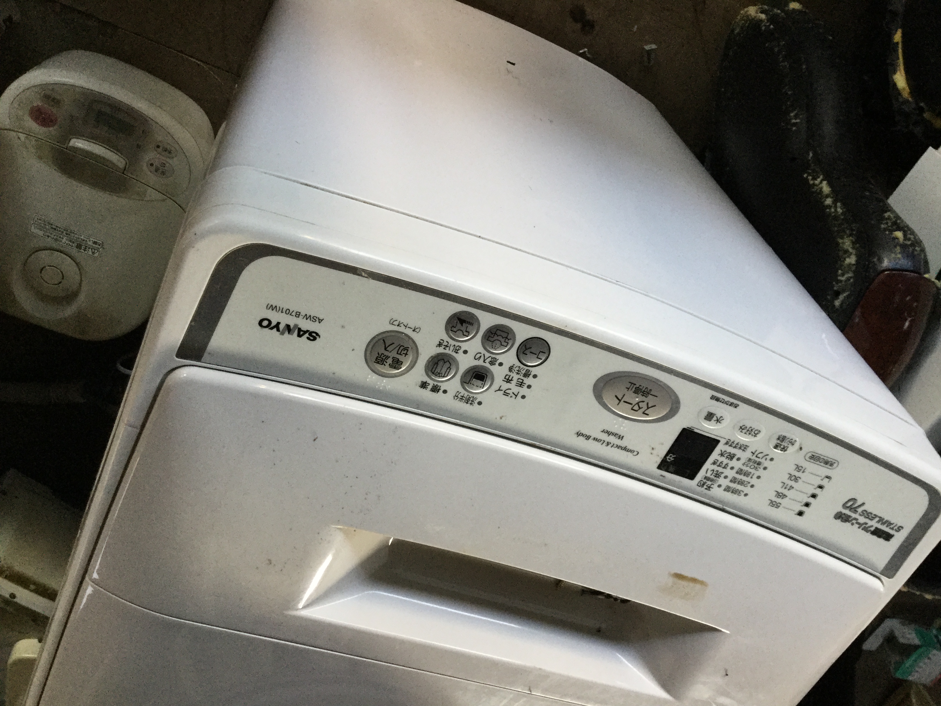姫路市睦町付近で回収した洗濯機です。