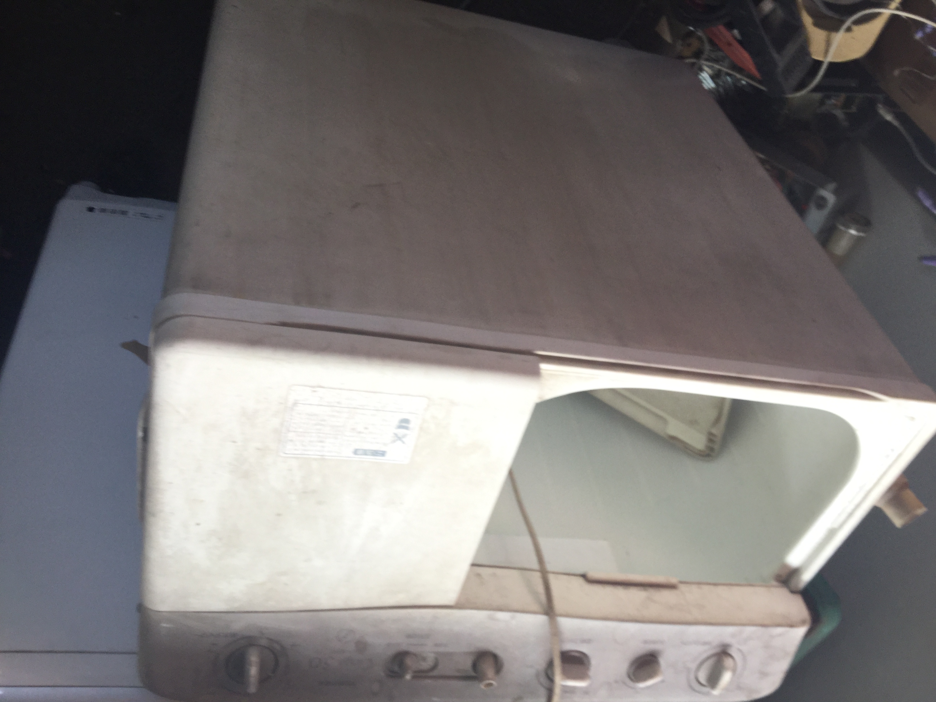 赤穂市板屋町付近で回収した二層式洗濯機です。