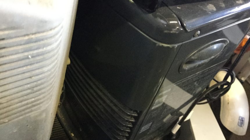 ファンヒーターです。