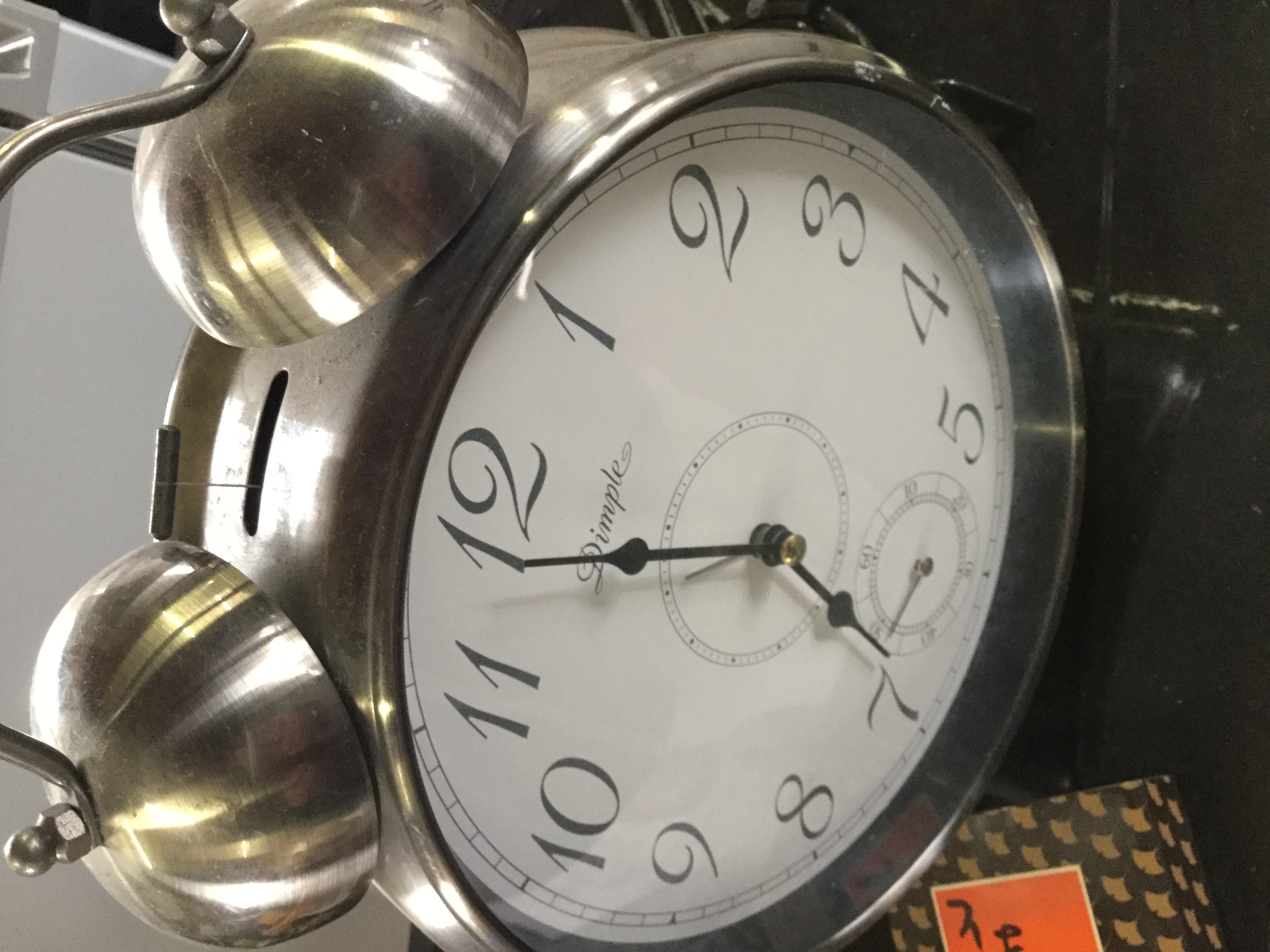 兵庫県姫路市若菜町付近で回収した不用品の時計です。