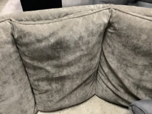 相生市で回収したソファー