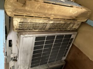 赤穂市中浜町でエアコン取り外しからエアコン処分までしました。