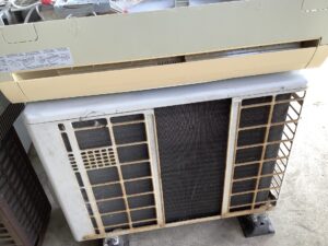 太子町太田でエアコン取り外しからエアコン回収までさせていただきました。