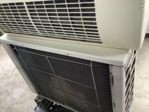 太子町東保でエアコン回収からエアコン処分までしました。