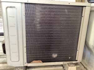 太子町馬場でエアコン回収からエアコン処分までしました。