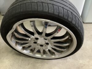 兵庫県たつの市揖西町市場でアルミタイヤの回収からタイヤ処分までさせて頂きました。