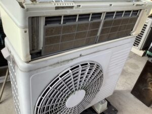 たつの市御津町岩見でエアコン取り外しからエアコン処分までさせていただきました。