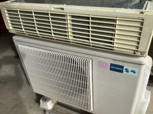 相生市若狭野町雨内でエアコン取り外しからエアコン無料回収しました。