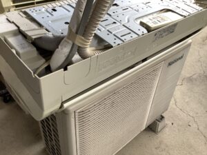 たつの市新宮町鍛冶屋でエアコン取り外しからエアコン処分までしました。