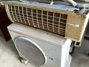 相生市矢野町二木でエアコン取り外しからエアコン処分までしました。