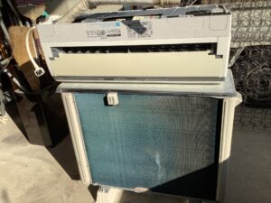 相生市ひかりが丘でエアコン取り外しからエアコン処分までさせていただきました。