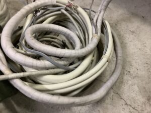 たつの市神岡町沢田でエアコン取り外しからエアコン処分までさせていただきました。