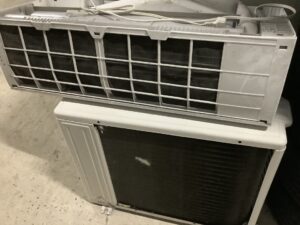 相生市汐見台でエアコン回収からエアコン処分までしました。