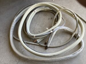 揖保郡太子町で取り外し処分したエアコン配管