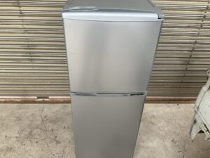 赤穂郡上郡町大富で冷蔵庫の引き取りから処分までさせて頂きました。