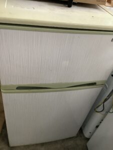 赤穂郡上郡町落地で冷蔵庫の回収から処分までさせて頂きました。