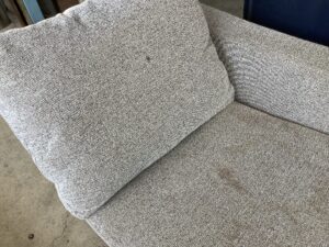 相生市那波野でソファーの回収から処分までさせて頂きました。