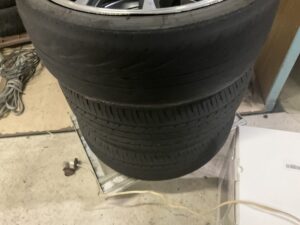 赤穂市高野でタイヤの引き取りから処分までさせて頂きました。