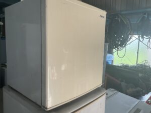 宍粟市山﨑町高下で冷蔵庫の回収から処分までさせて頂きました。