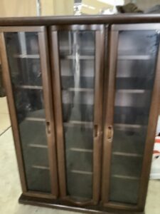 相生市向陽台でタンスの回収から処分までさせて頂きました。