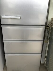 相生市相生で冷蔵庫の引き取りから処分までさせて頂きました。