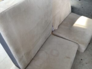 佐用郡佐用町宇根でソファーの回収から処分までさせて頂きました。