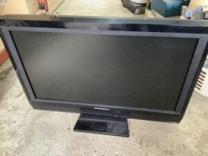揖保郡太子町沖代でテレビの引き取りから処分までさせて頂きました。