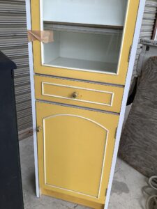 姫路市安富町塩野でタンスの引き取りから処分までさせて頂きました。