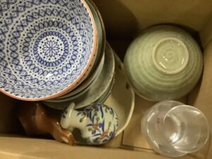 佐用郡佐用町中島で食器の引き取りから処分までさせて頂きました。