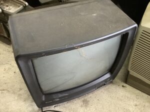 揖保郡太子町東出でテレビの回収から処分までさせて頂きました。