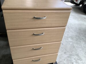 姫路市錦町でタンスの引き取りから処分までさせて頂きました。