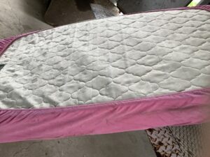 佐用郡佐用町多賀でベッド・マットレスの引き取りから処分までさせて頂きました。