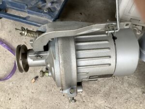 赤穂市細野町でミシンの引き取りと同時に不用品の処分までさせて頂きました。