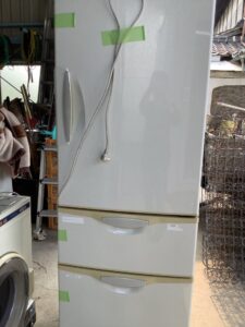 揖保郡太子町阿曽で冷蔵庫の引き取りから処分までさせて頂きました。