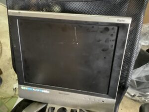 赤穂郡上郡町竹万でテレビの引き取りから処分までさせて頂きました。