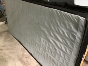 赤穂郡上郡町正福寺でベッド・マットレスの回収から処分までさせて頂きました。