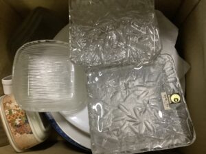 揖保郡太子町宮本で食器の引き取りから処分までさせて頂きました。