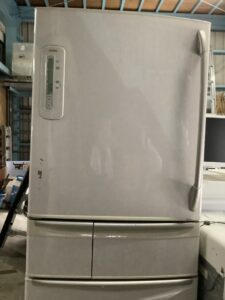 揖保郡太子町矢田部で冷蔵庫の引き取りから処分までさせて頂きました。