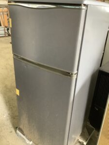 たつの市揖西町清水で冷蔵庫の引き取りから処分までさせて頂きました。