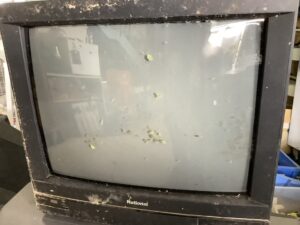 赤穂市でテレビの引き取りから処分までさせて頂きました。