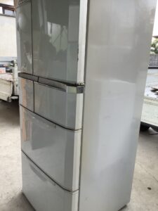 たつの市揖保川町片島で冷蔵庫の引き取りから処分までさせて頂きました。