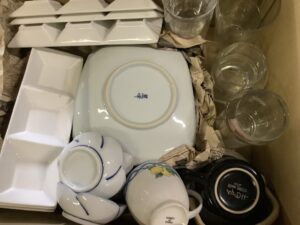 宍粟市一宮町上野田で食器の引き取りから処分までさせて頂きました。