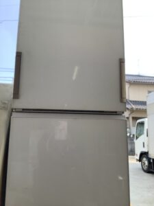 宍粟市波賀町皆木で冷蔵庫の回収から処分までさせて頂きました。