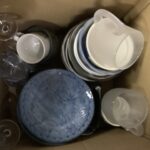 姫路市で食器の引き取りから処分までさせて頂きました。