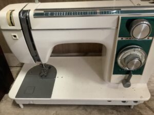 赤穂市若草町でミシンの回収から処分までさせて頂きました。