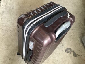 赤穂郡上郡町で引き取り回収から処分までした不用品のキャリーバッグ