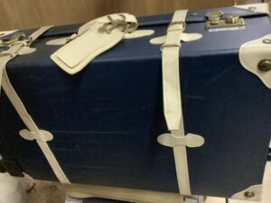 兵庫県相生市で引き取り回収から処分までした不用品のキャリーケース