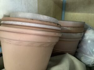 兵庫県たつの市で引き取り回収から処分までした不用品の植木鉢
